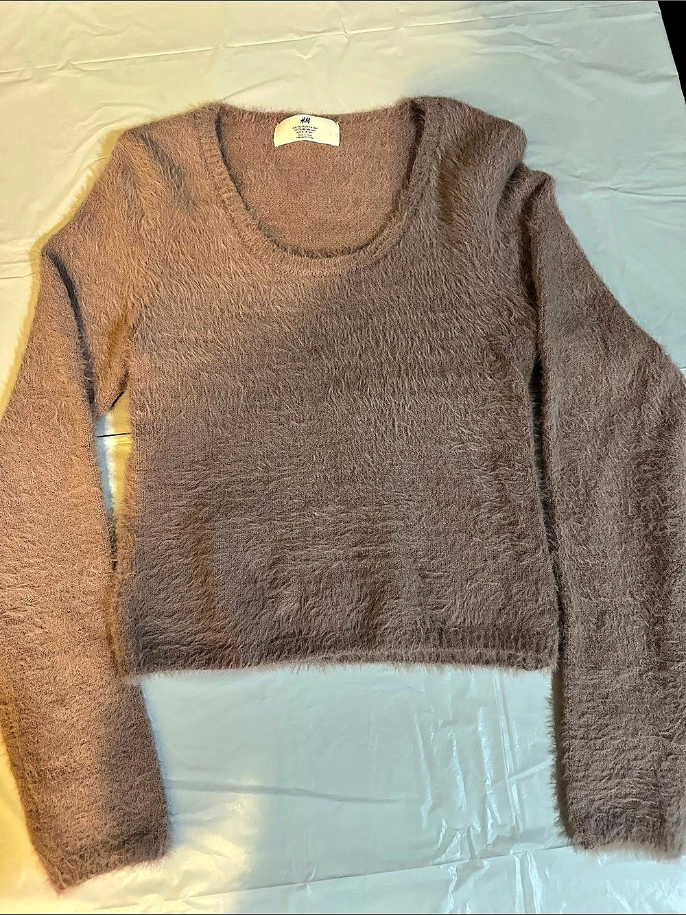 H&Medium Fuzzy Crewneck Sweater in Brown Size Medium Like New